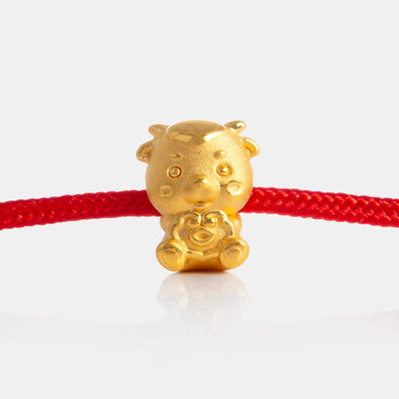 24K Gold Sheep Charm <meta name="title" content="<span style='display:none;'>Lao Feng Xiang 老凤祥</span> 24K Gold Sheep Charm">