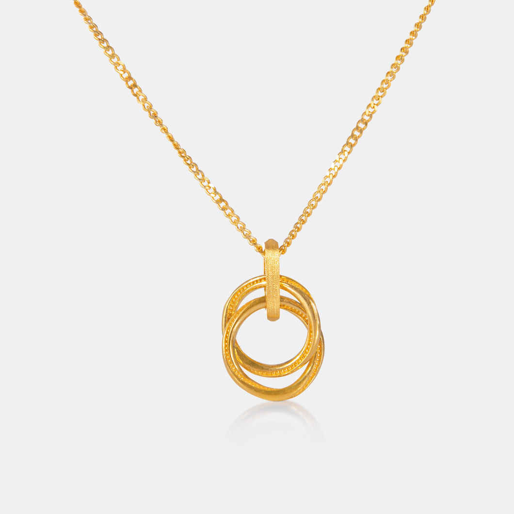 24K Gold Interlocking Circle Necklace