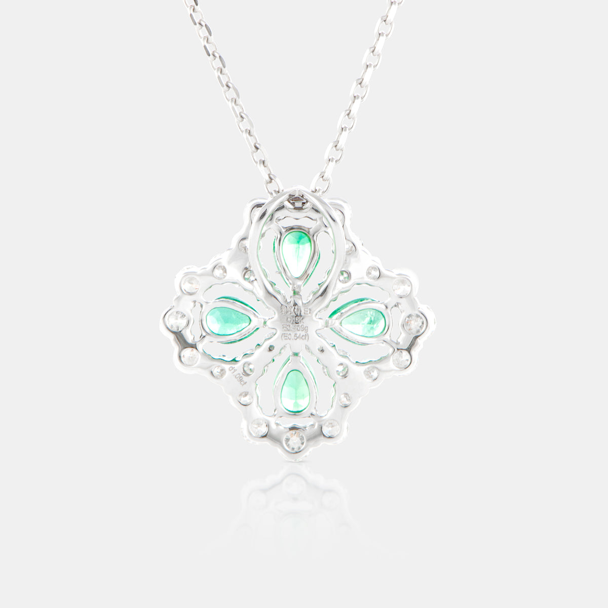 Royal Jewelry Box Emerald and Diamond Clover Necklace – Lao Feng
