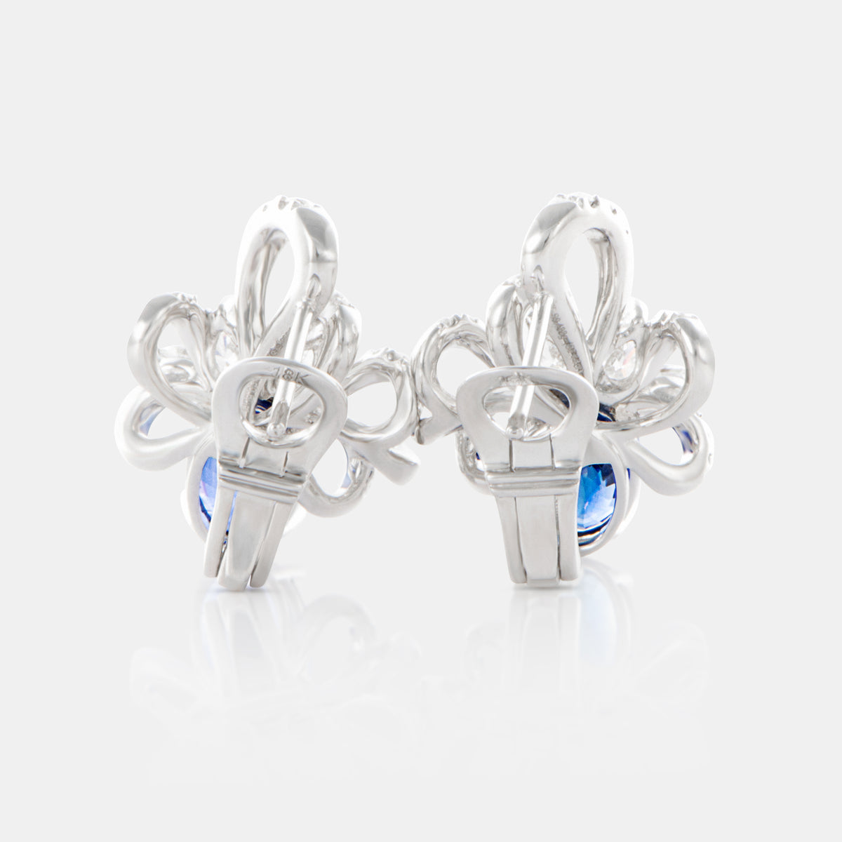 ◆STONEHENgE◆ Silver Ribbon Cubic Earrings 1133201.jpg?itok=vRfdtgT8