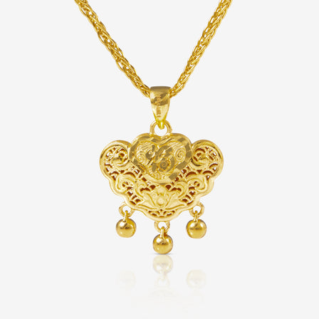 老凤祥宝宝长命锁，寓意健康平安，传统送礼之选

24K gold blessing baby lock pendant with bells – traditional 长命锁 by Lao Feng Xiang