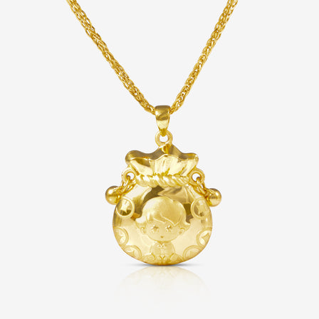 Lao Feng Xiang baby gold charm in coin pouch shape – meaningful newborn keepsake

老凤祥金福袋宝宝吊坠，寓意招财进宝，祝愿健康快乐成长