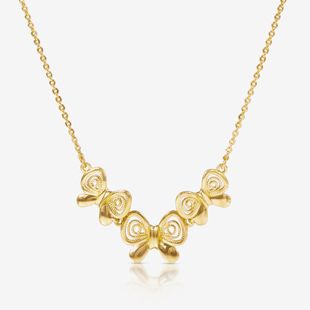 Lao Feng Xiang gold necklace with three butterflies – elegant motif of transformation

老凤祥三蝶金项链，象征蜕变重生，自由优雅