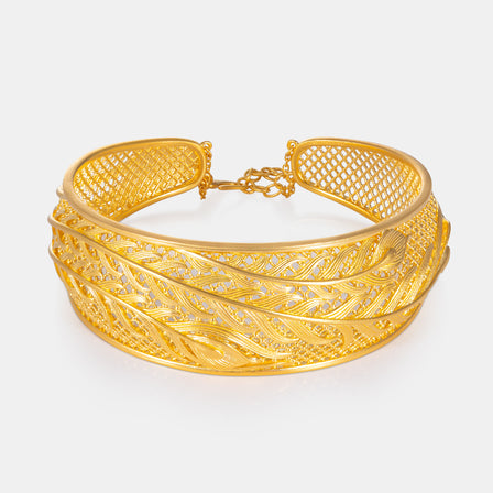 24K antique gold cuff with phoenix feather filigree design

 凤凰羽纹雕花足金宽手镯正面图