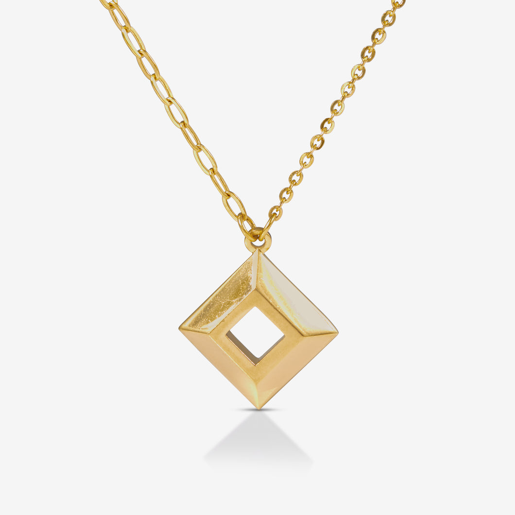 Lao Feng Xiang sculptural gold drop necklace – minimalist and architectural

老凤祥24K几何金吊坠项链，寓意清晰稳定，现代感十足