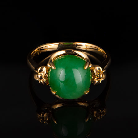 Round Jadeite Ring in 18K Yellow Gold