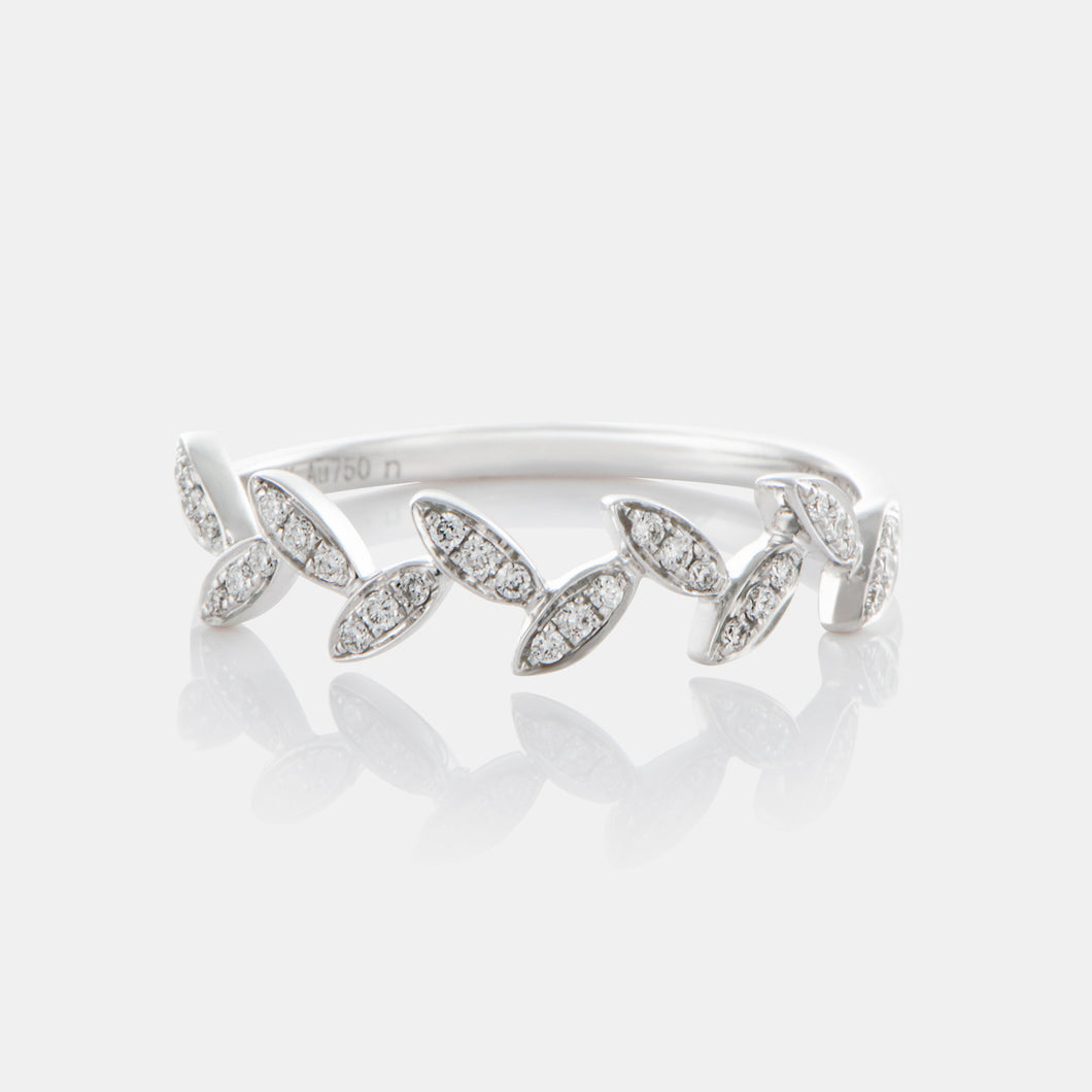 18K White Gold Diamond Leaf Band Ring